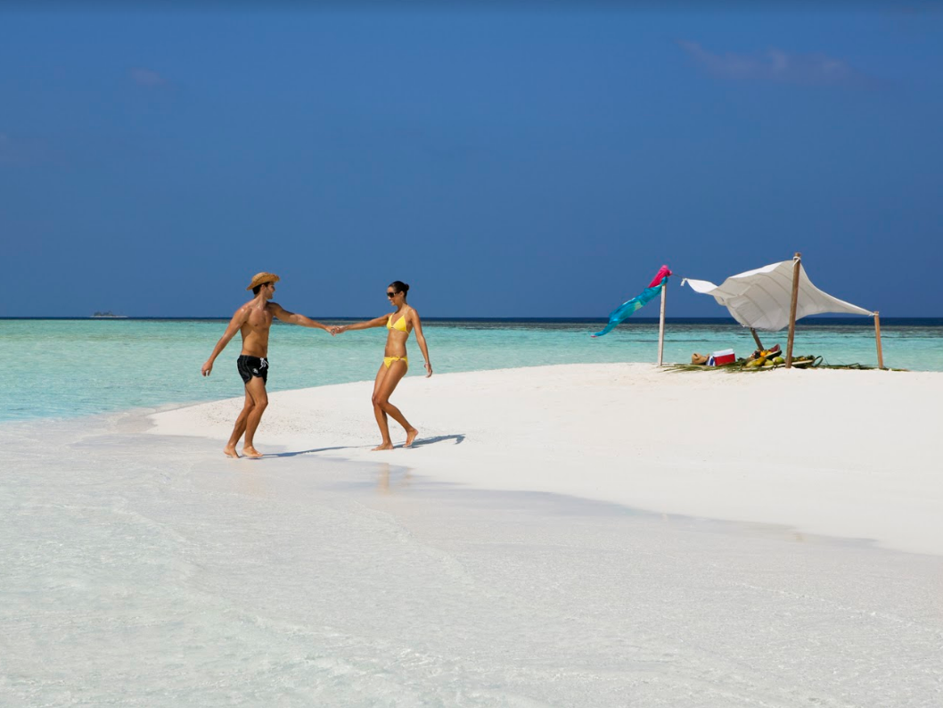Vilamendhoo Island Resort & Spa 5
