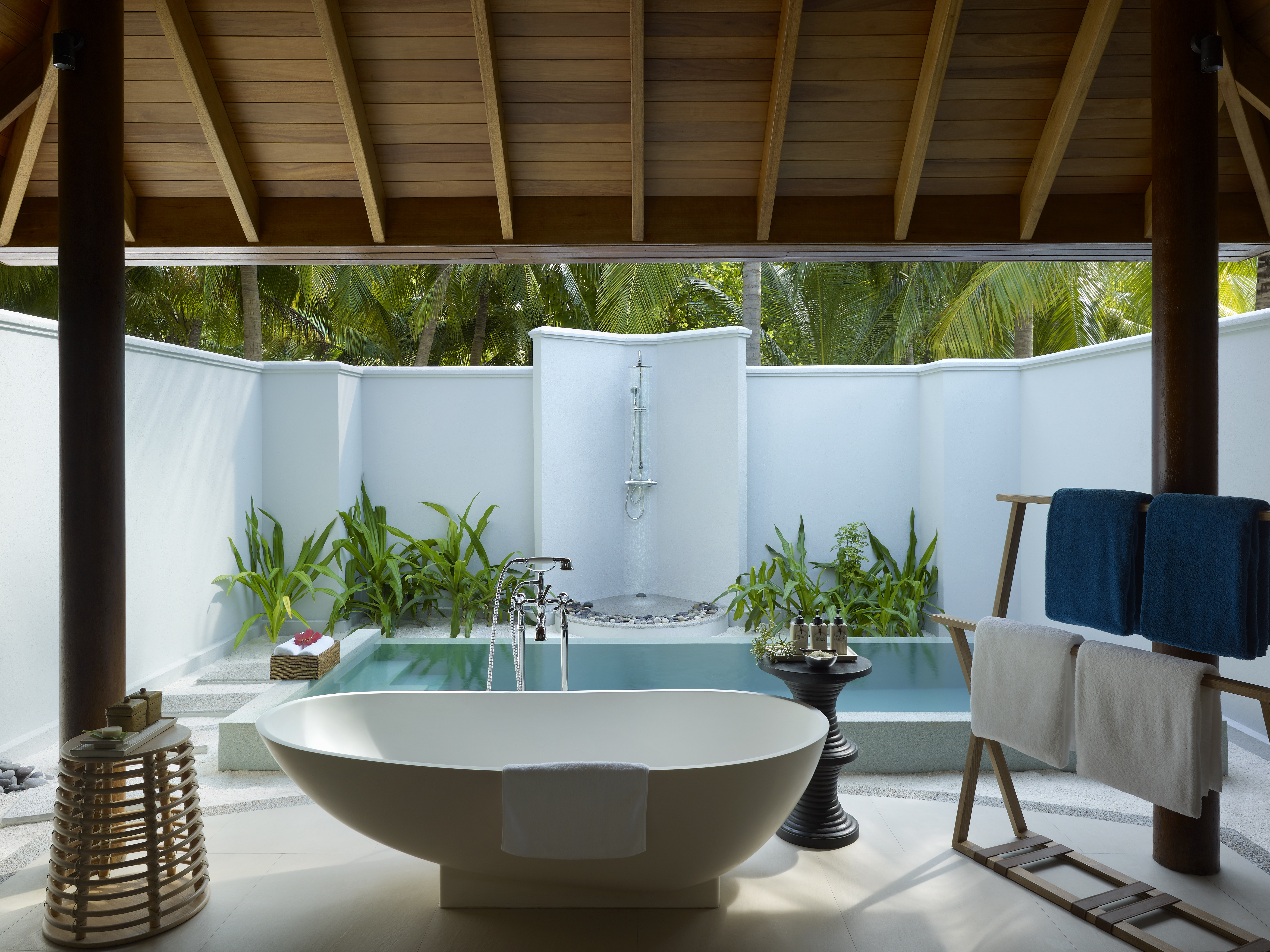 Dusit Thani Maldives 15