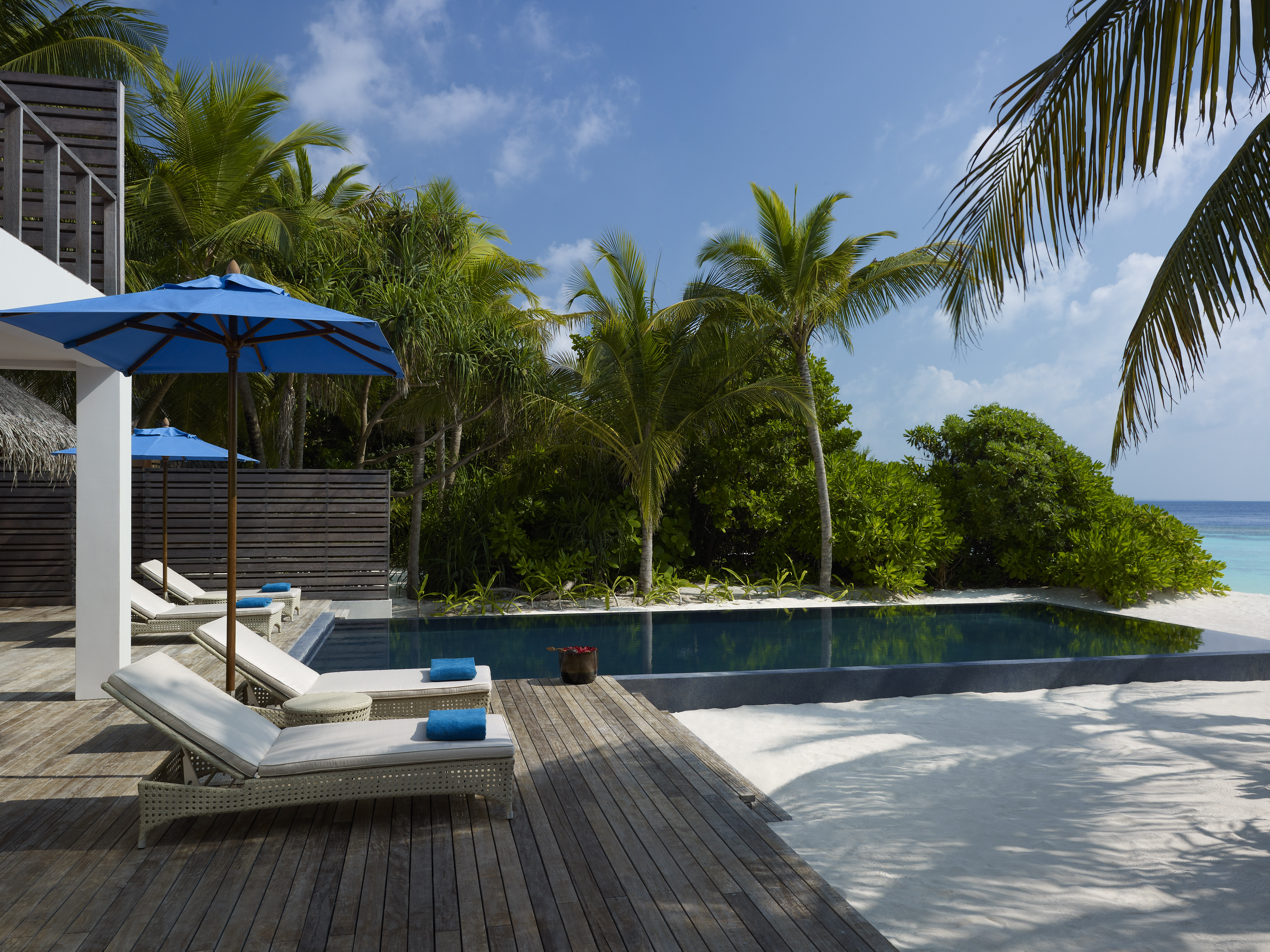 Dusit Thani Maldives 40