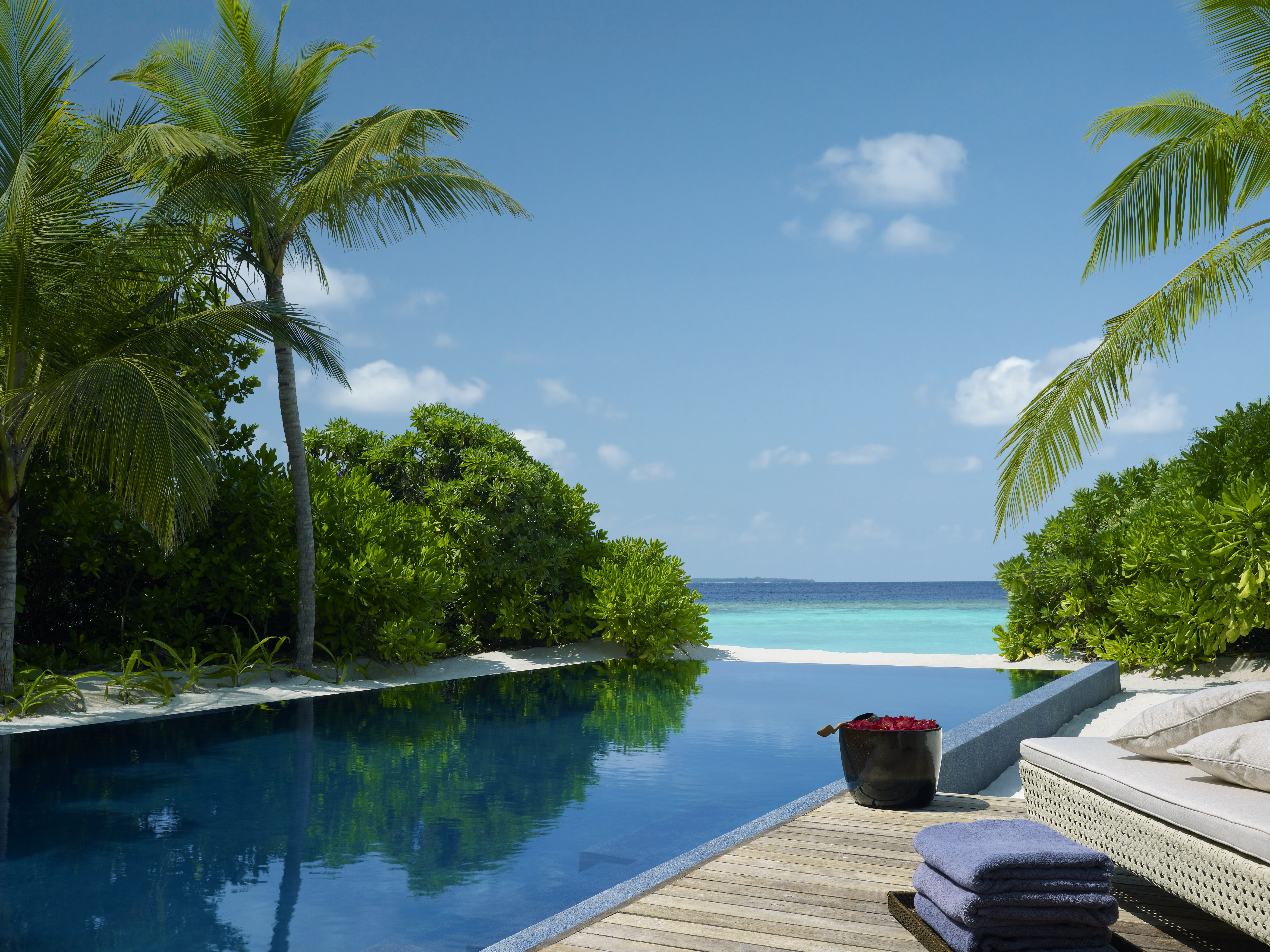 Dusit Thani Maldives 37