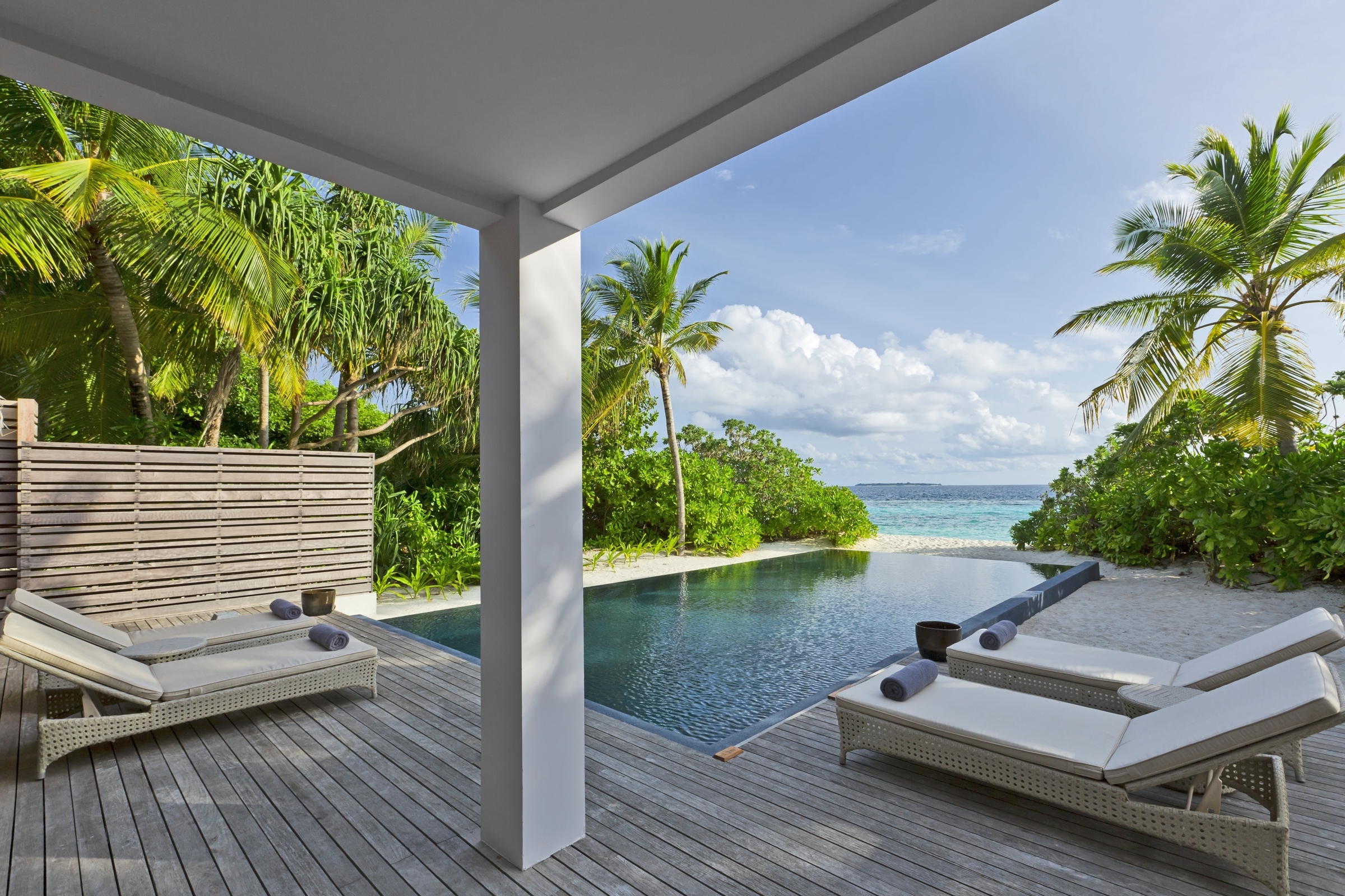 Dusit Thani Maldives 29
