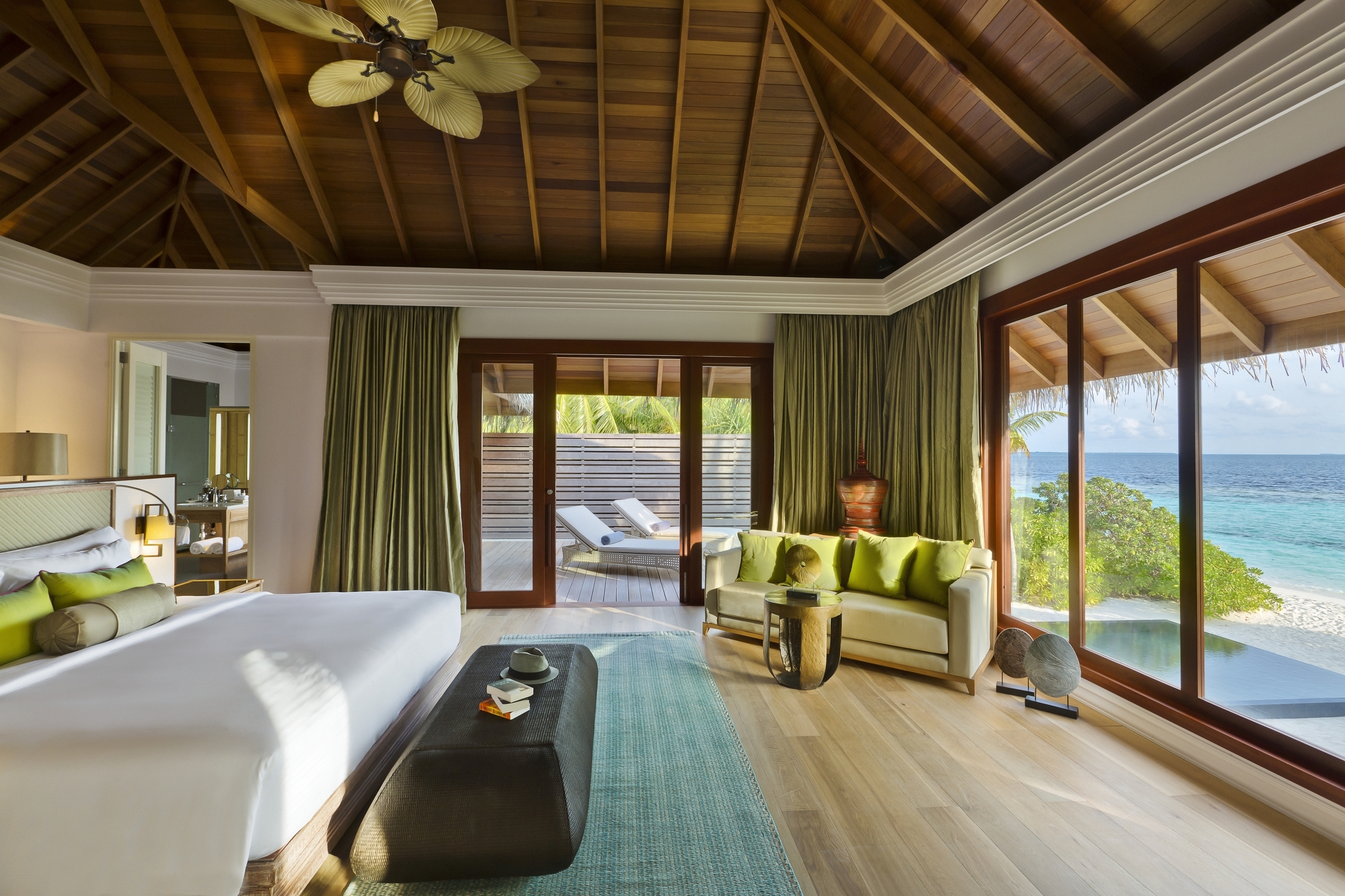 Dusit Thani Maldives 35
