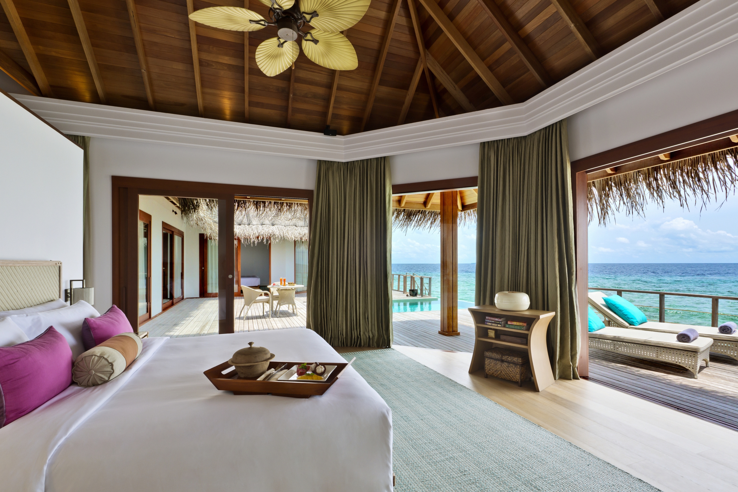 Dusit Thani Maldives 38