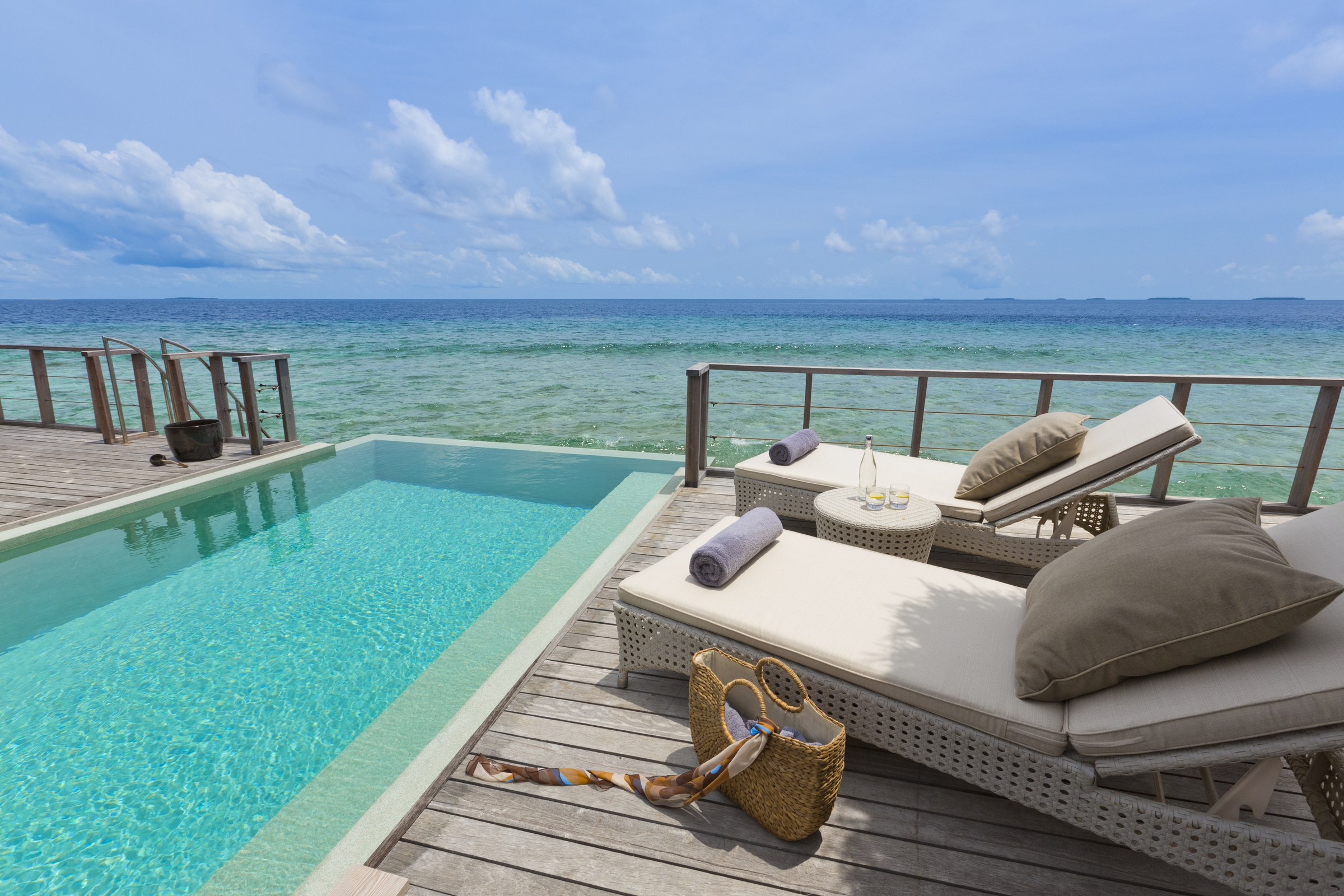 Dusit Thani Maldives 39