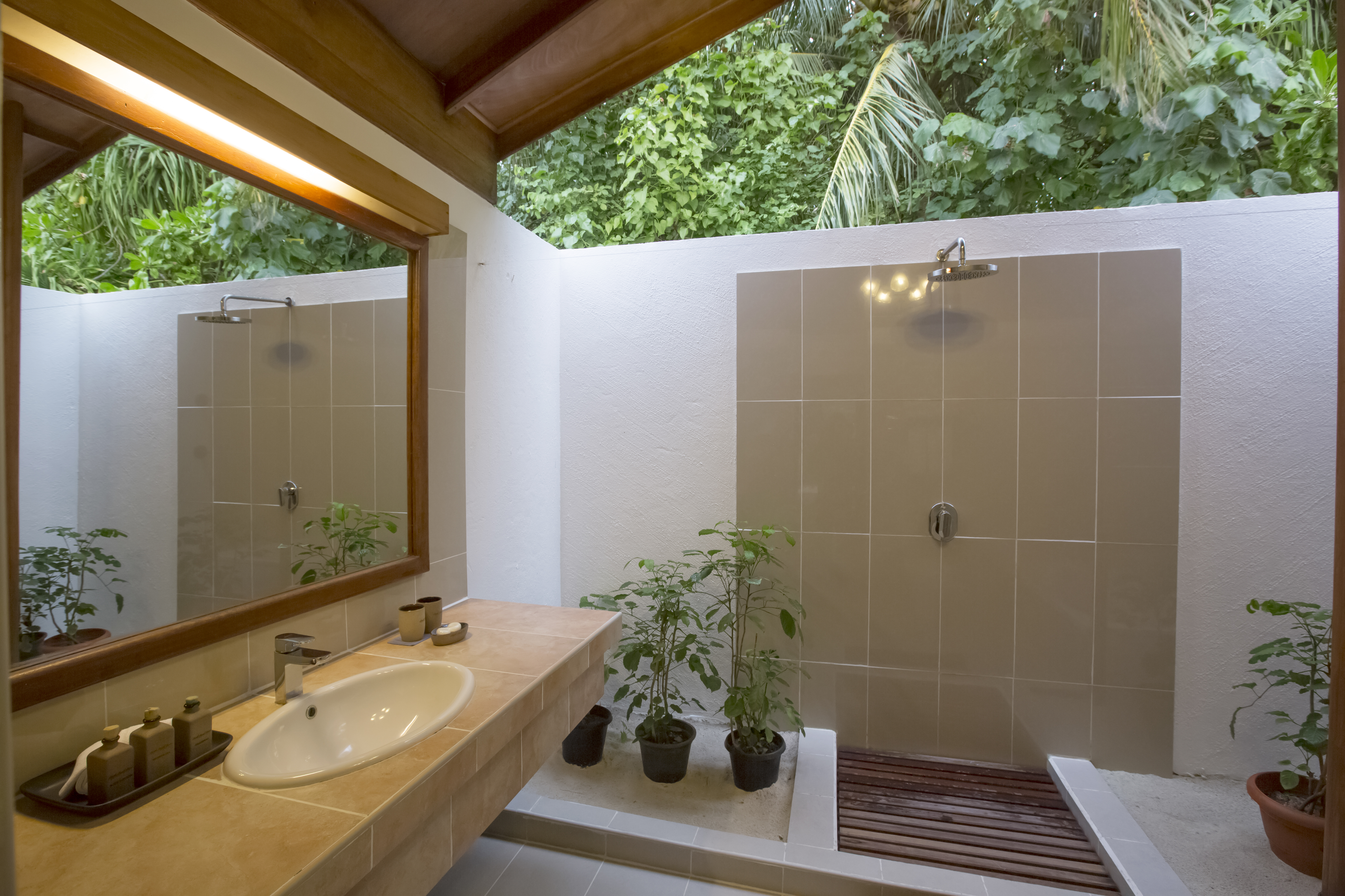 NH Collections Maldives Reethi Resort 17