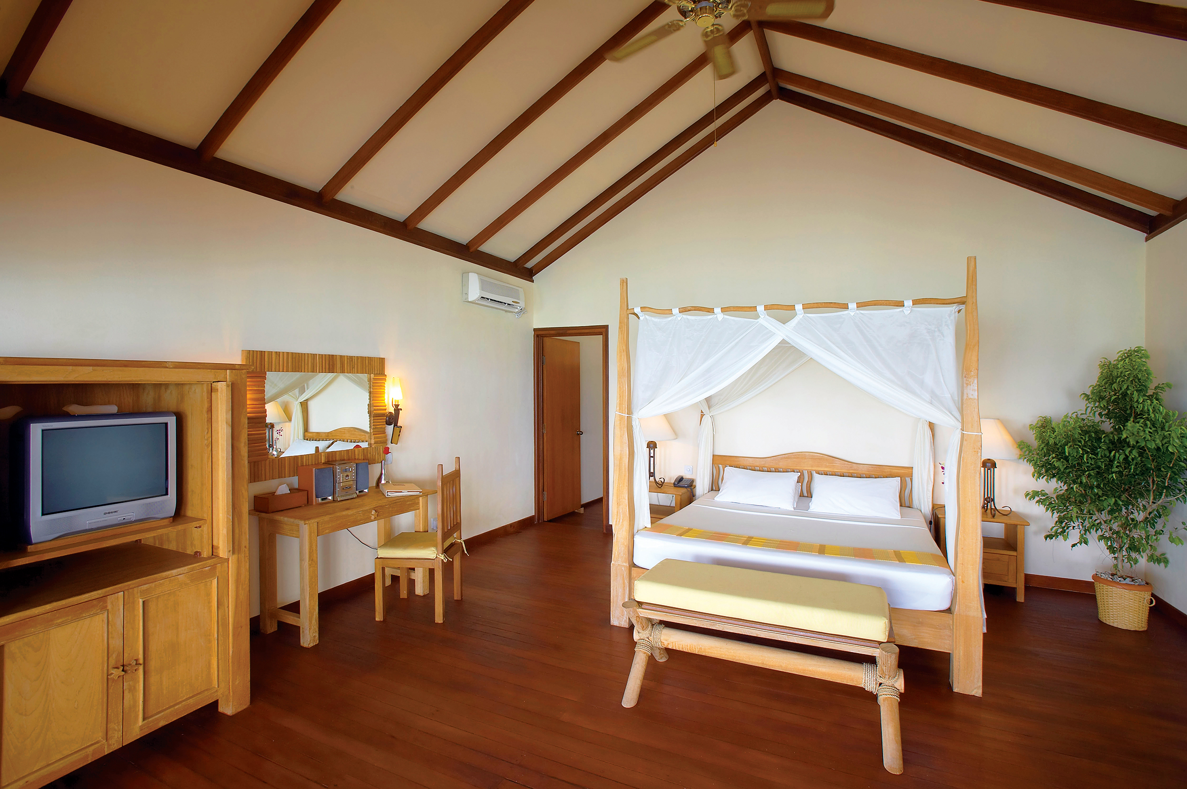 Filitheyo Island Resort 50