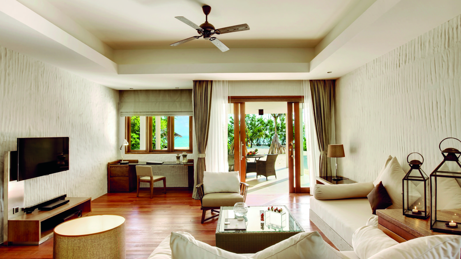 Hideaway Beach Resort & Spa 9