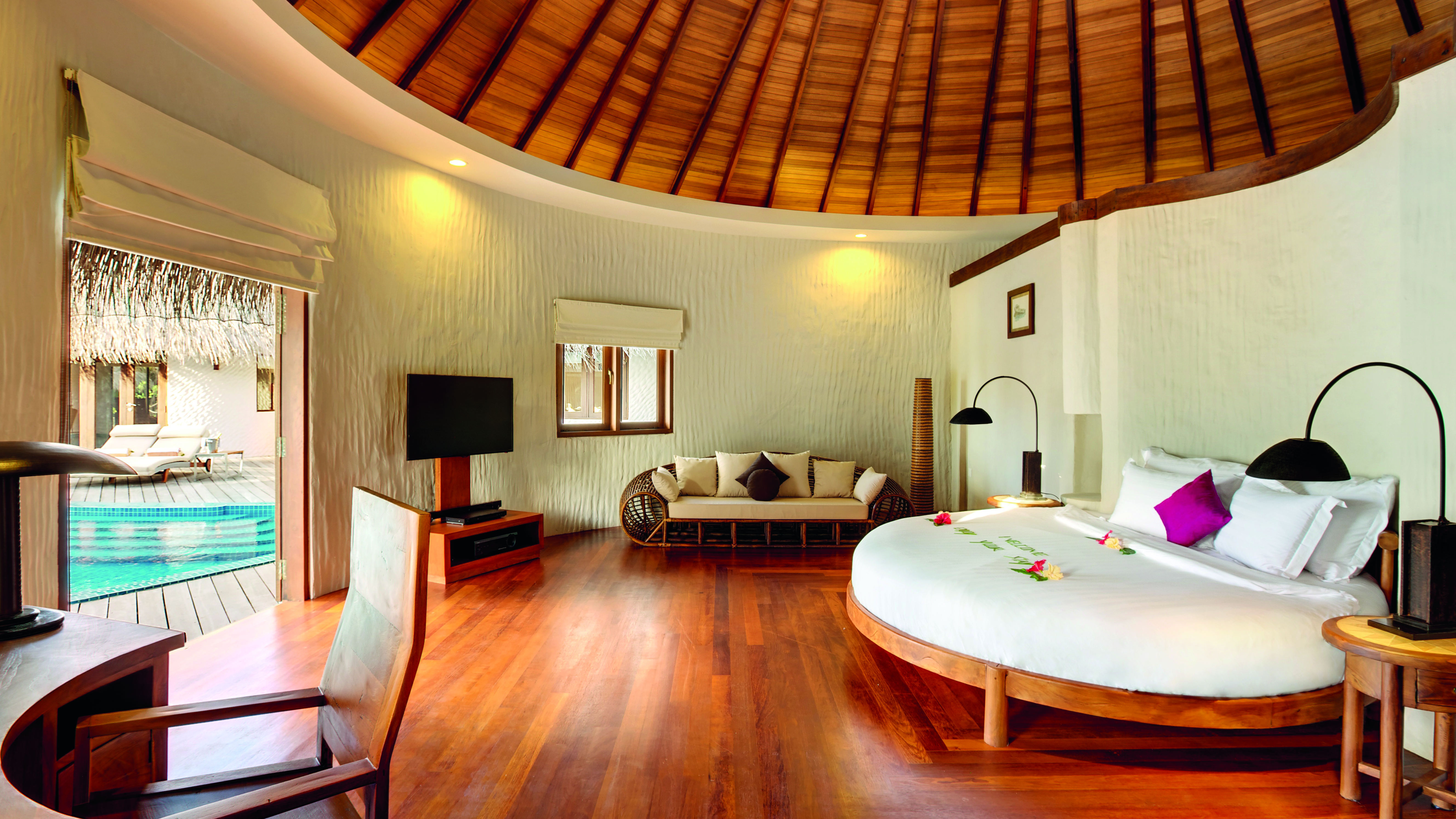 Hideaway Beach Resort & Spa 10