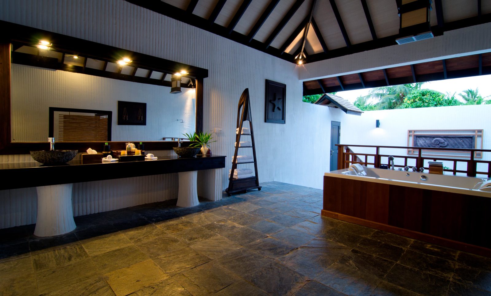 Hideaway Beach Resort & Spa 50