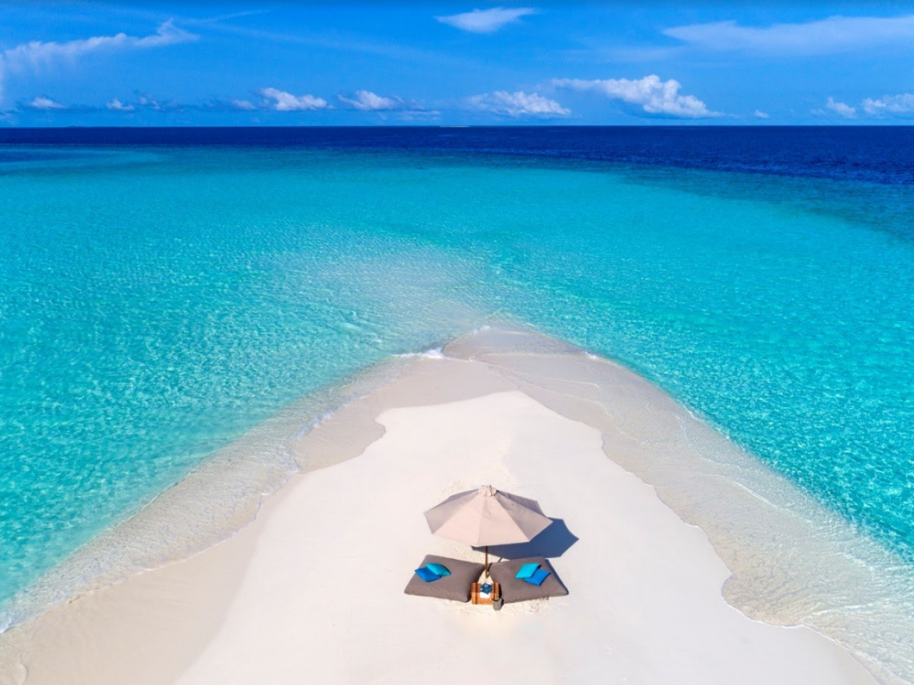 Sheraton Maldives Full Moon Beach & Spa 1