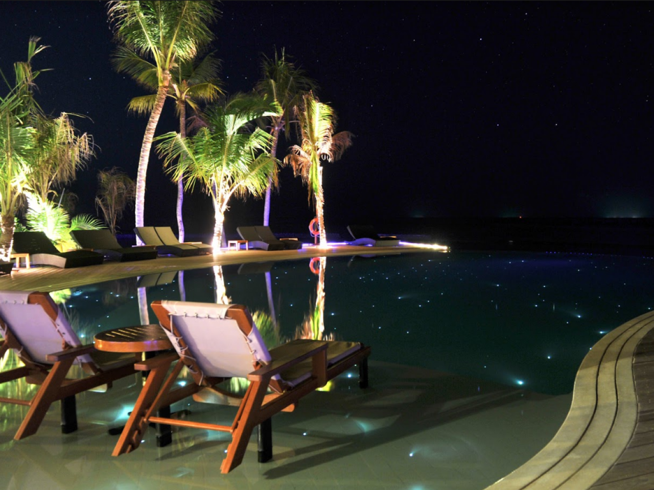 Komandoo Island Resort & Spa 4