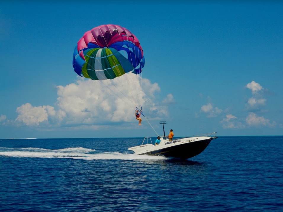 Kuredu Island Resort & Spa 5