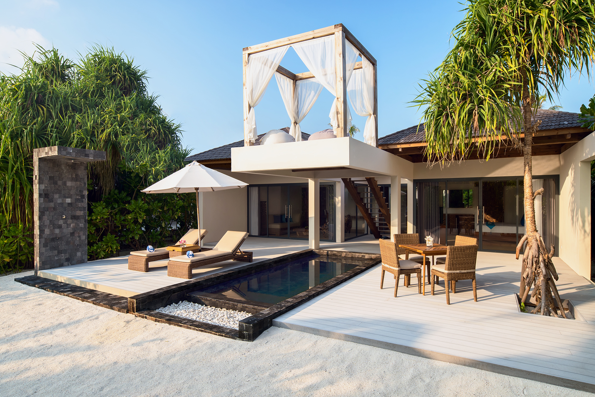 Kuredhivaru Resort and Spa 17