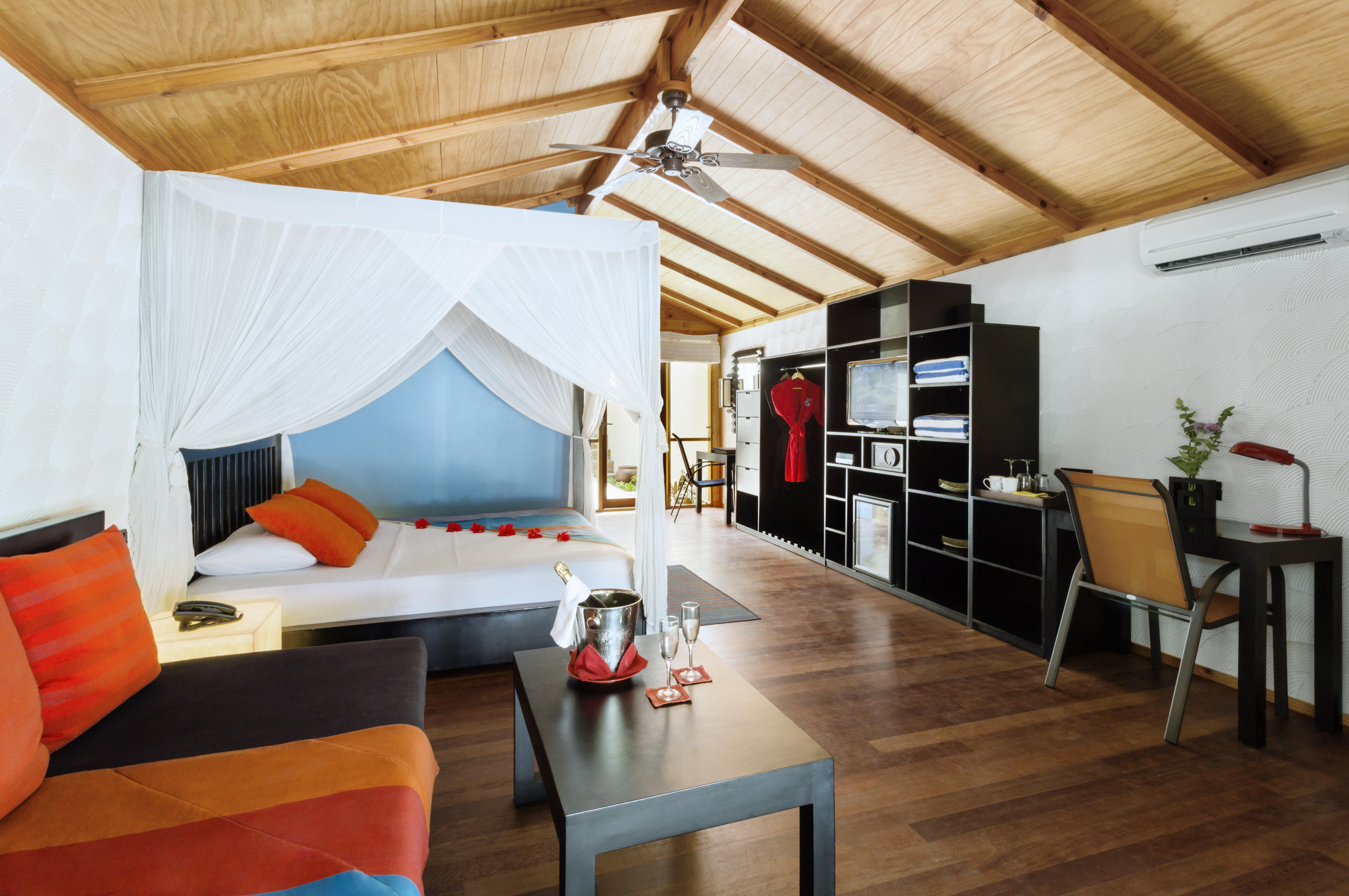 Meeru Maldives Resort Island 42
