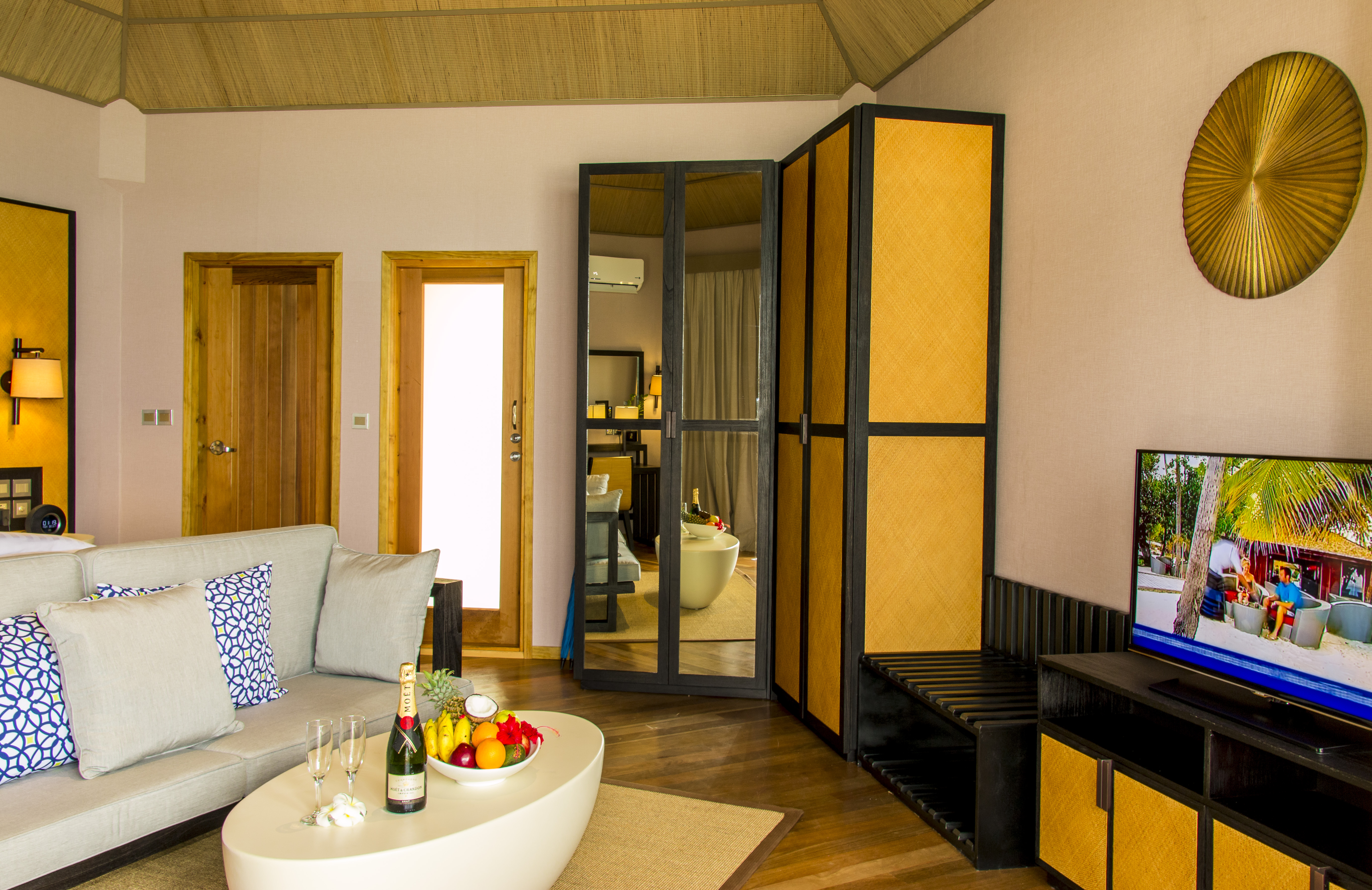 Meeru Maldives Resort Island 50