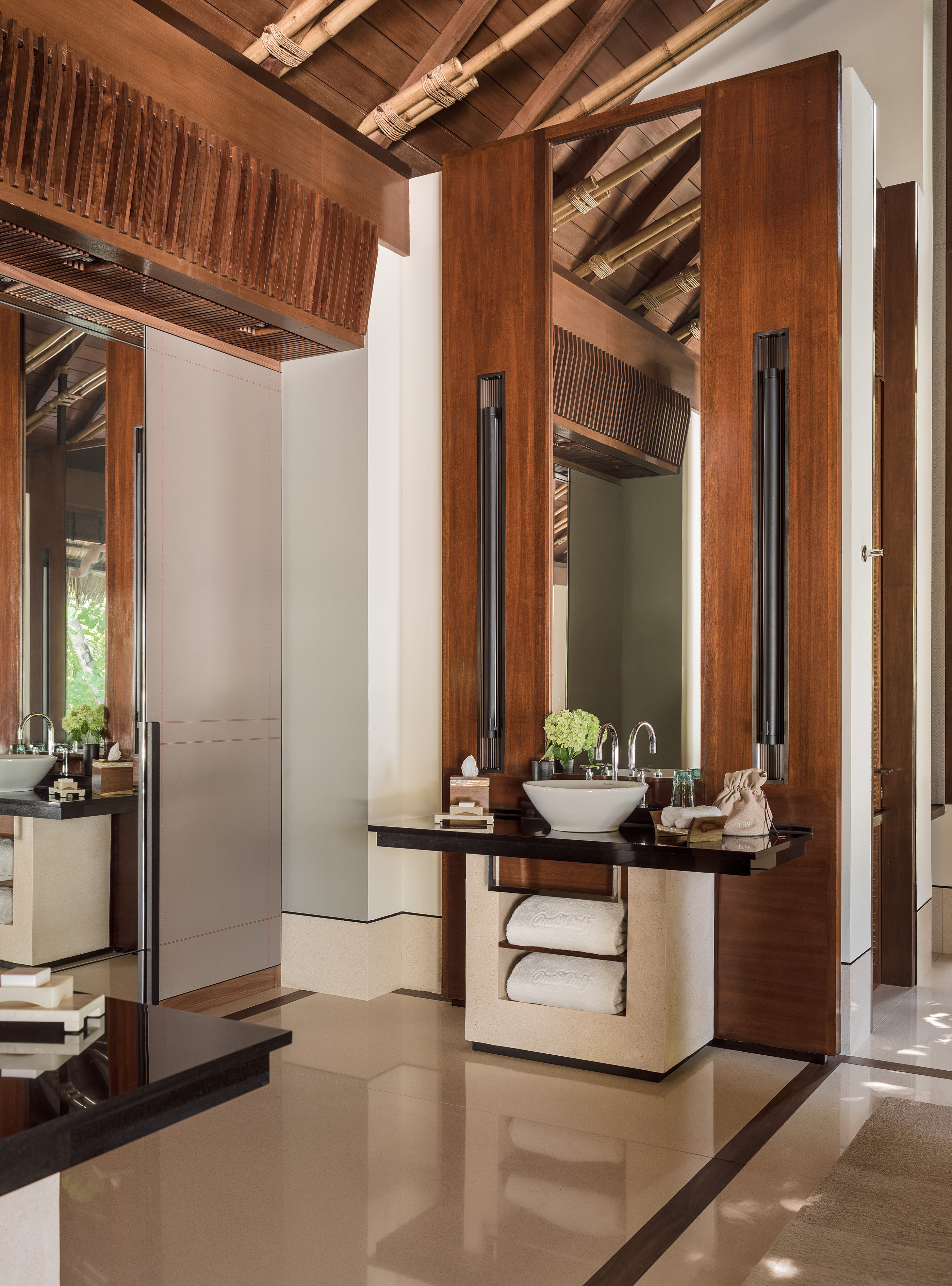 One & Only Reethi Rah 75