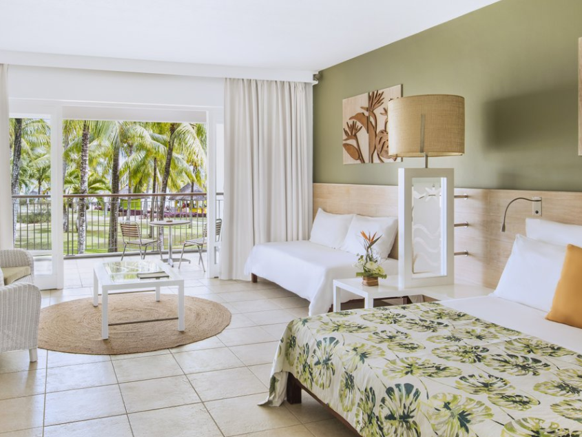 Victoria Beachcomber Resort & Spa 2