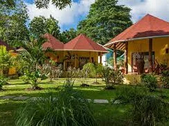 Les Lauriers Eco Hotel & Restaurant  Cote d’Or 1