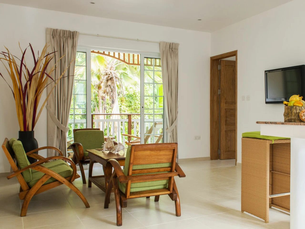 Acajou Beach Resort