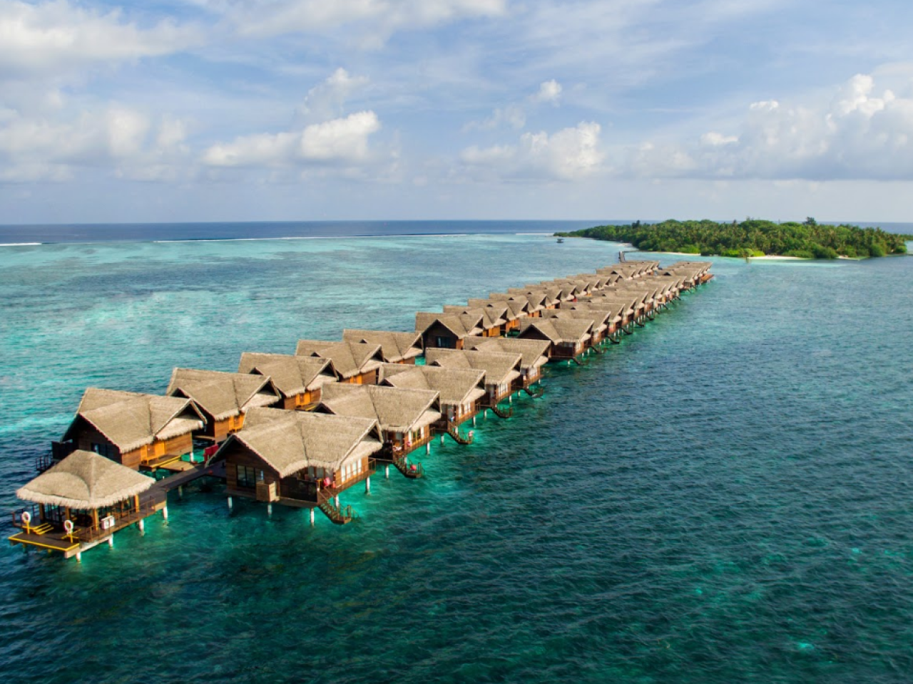 Adaaran Select Hudhuranfushi 1