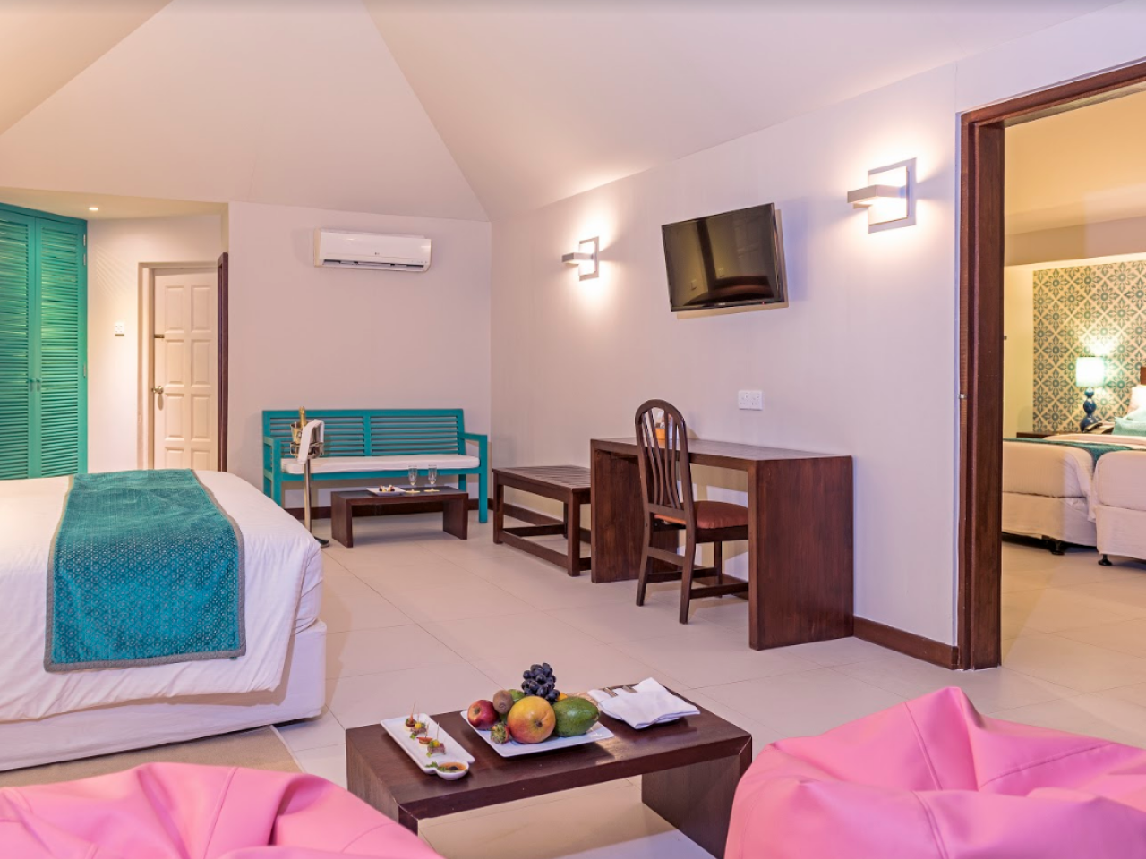 Adaaran Select Hudhuranfushi 12