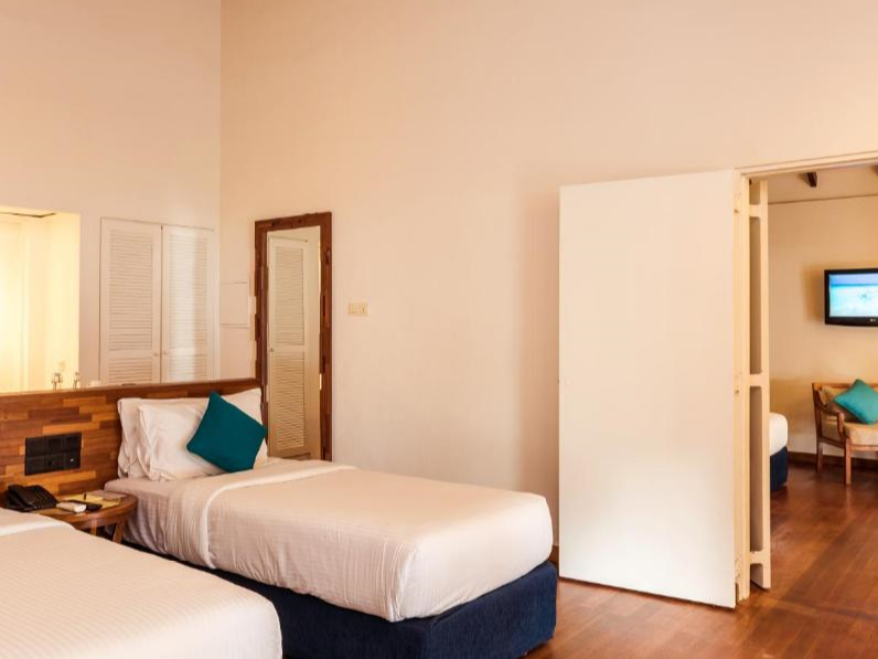 Adaaran Select Meedhupparu 4