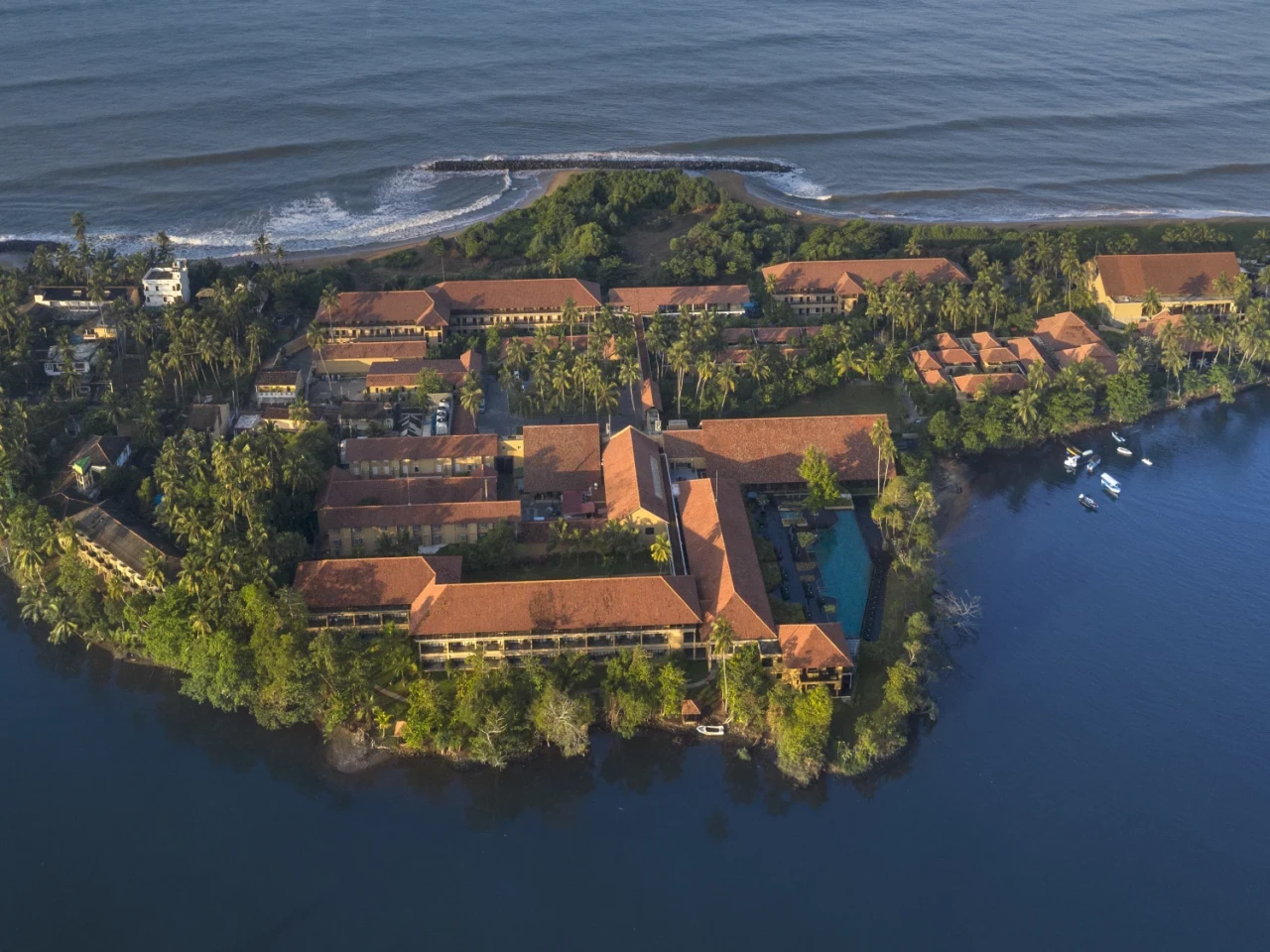 Anantara Kalutara Resort 1