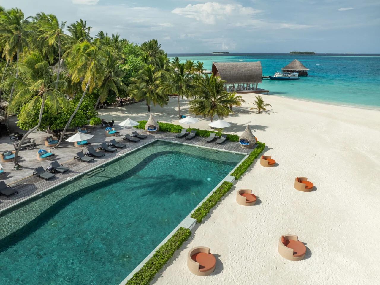 Angsana Velavaru