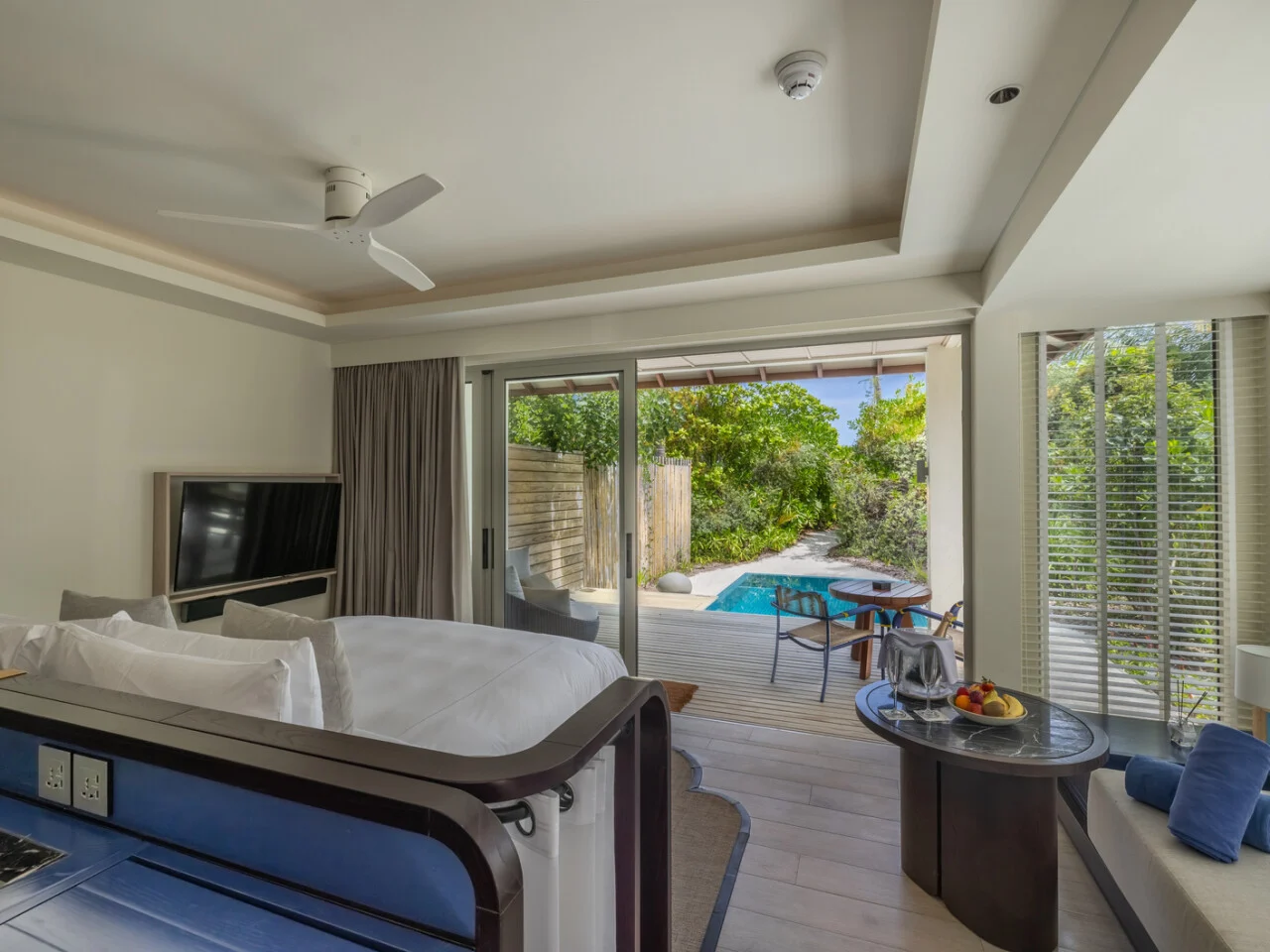 AVANI+ Fares Maldives 18