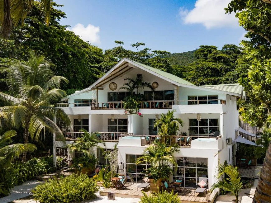 Bliss Praslin 1