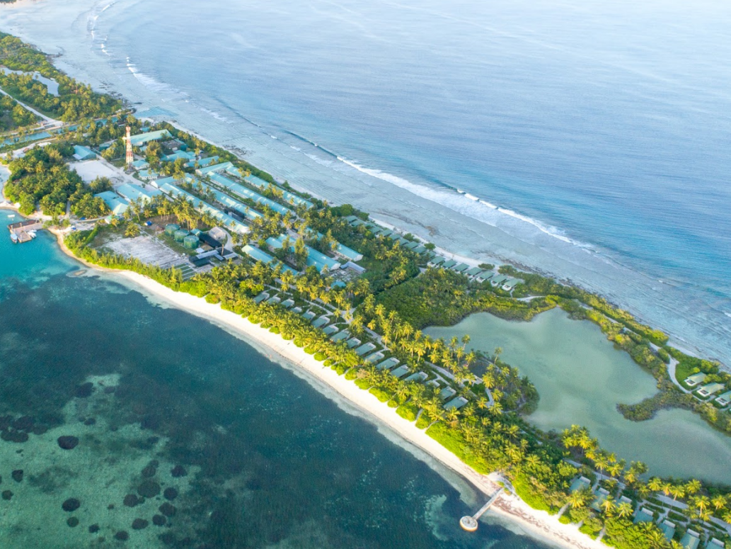 Canareef Resort Maldives 10