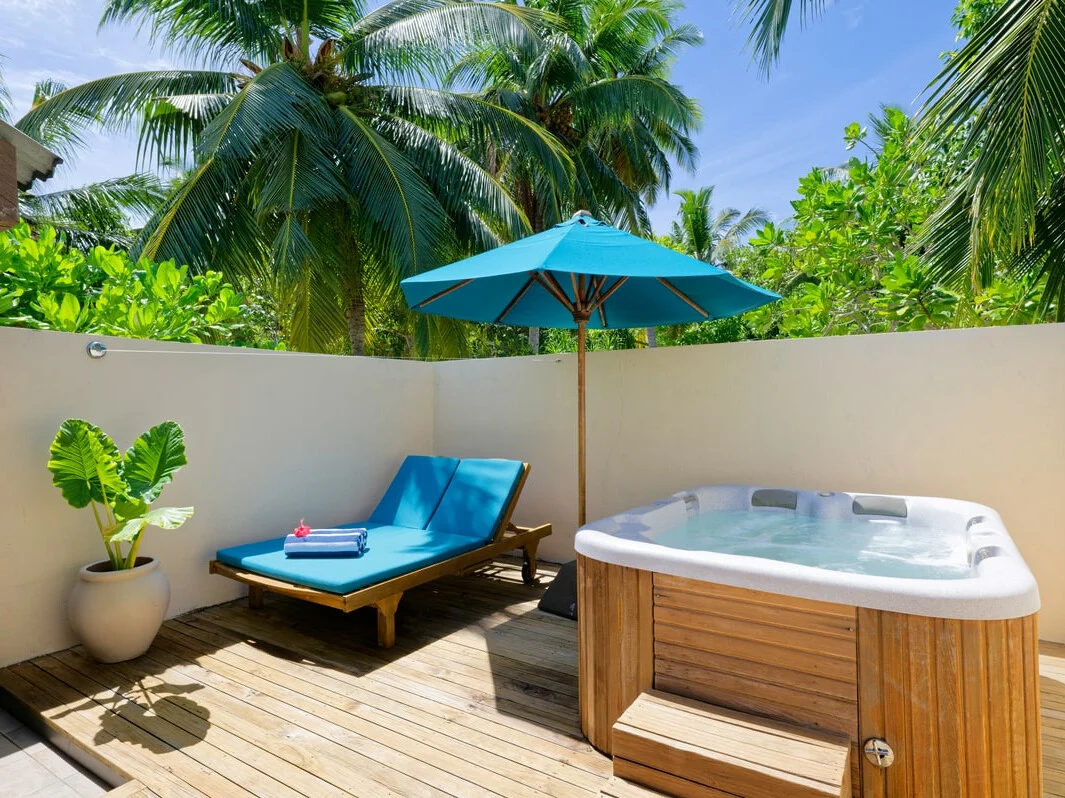 Canareef Resort Maldives 4