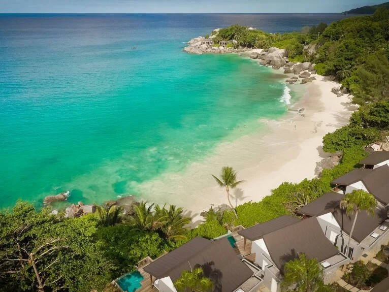 Carana Beach Hotel 1