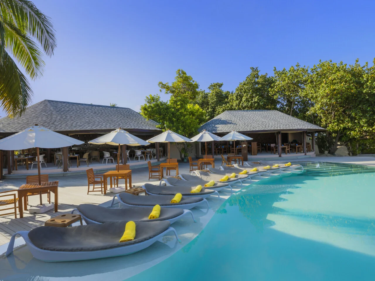 Centara Ras Fushi Resort & Spa
