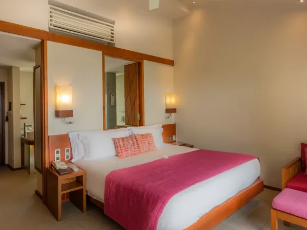 Centara Ras Fushi Resort & Spa 11