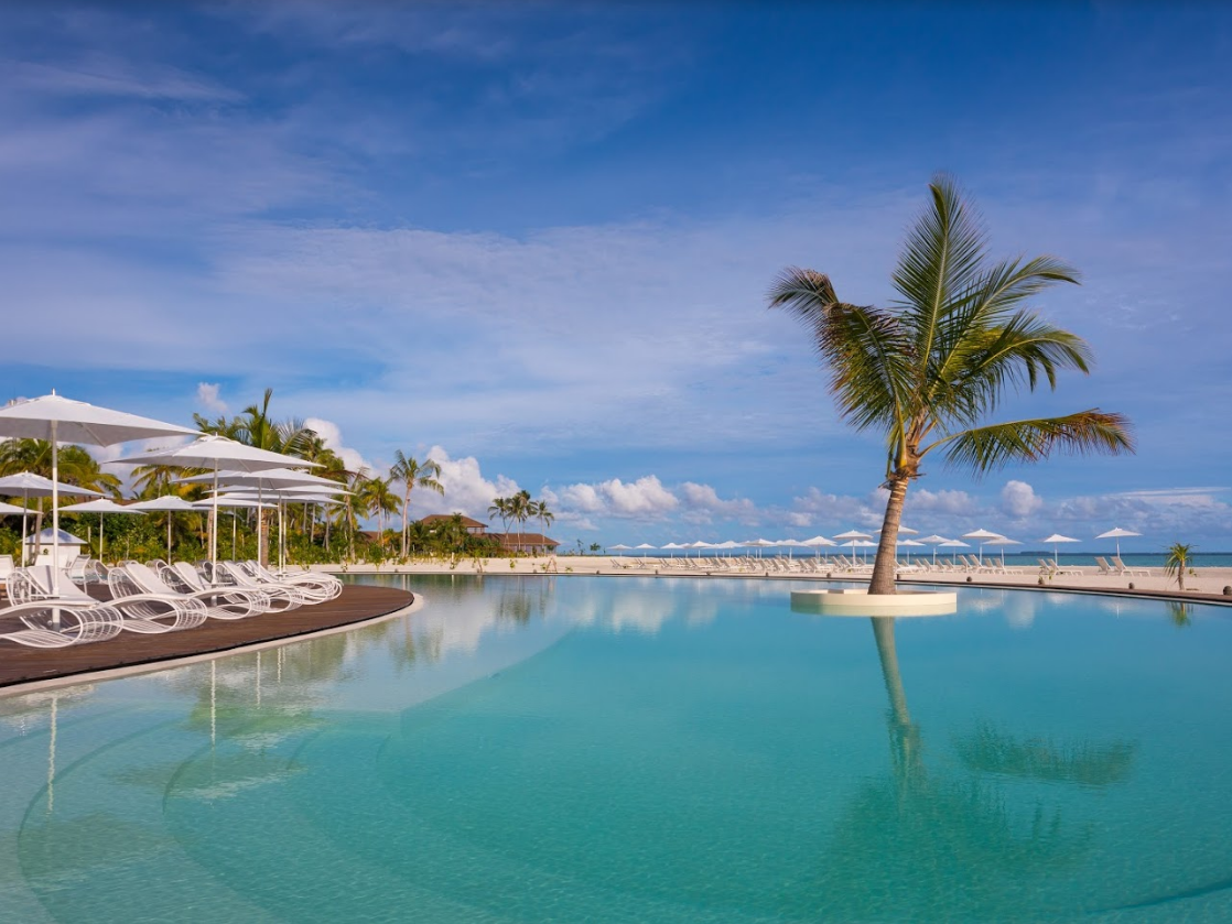 Cinnamon Velifushi Maldives
