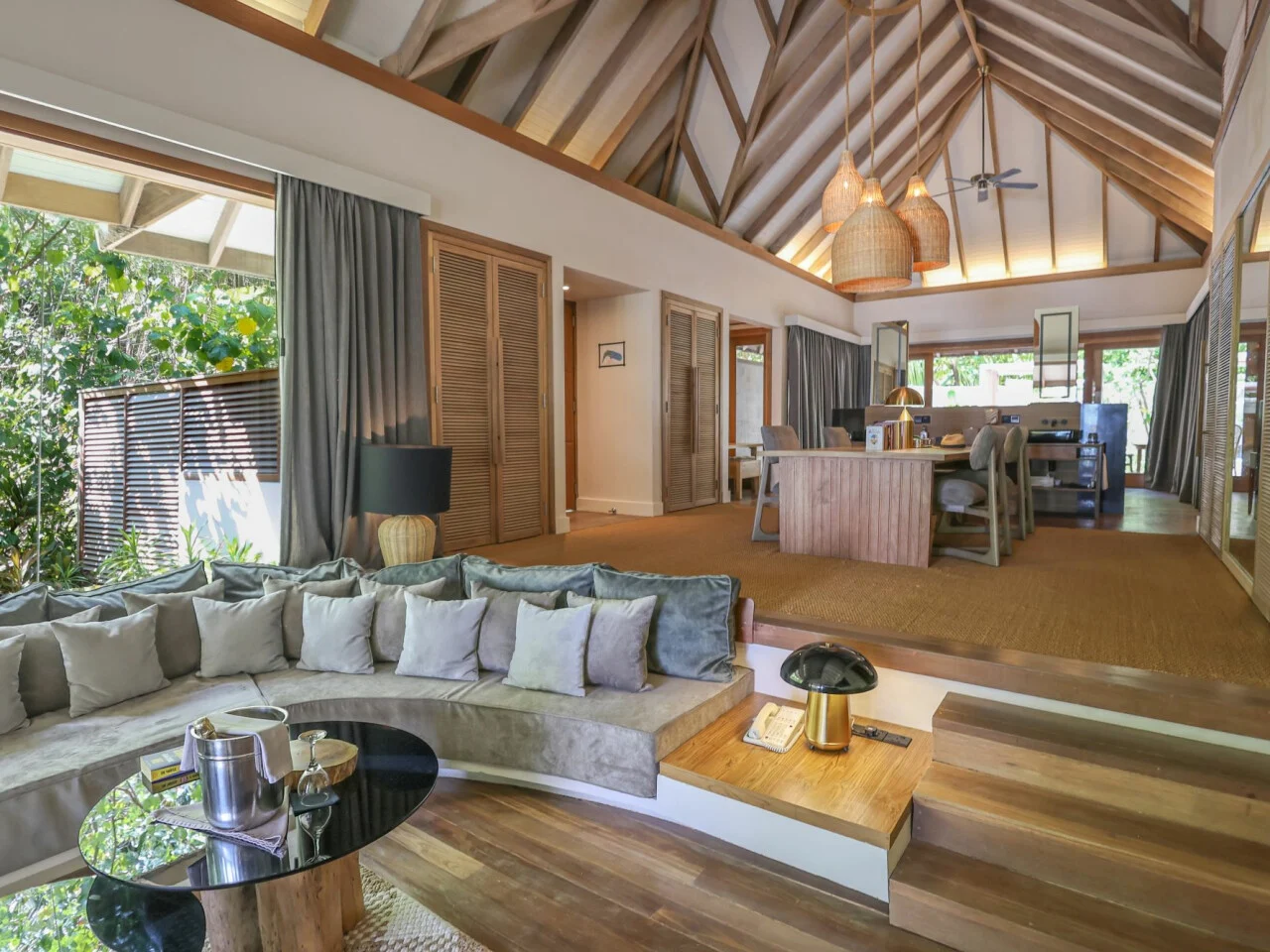 Grand Premier Beach Villa with Pool