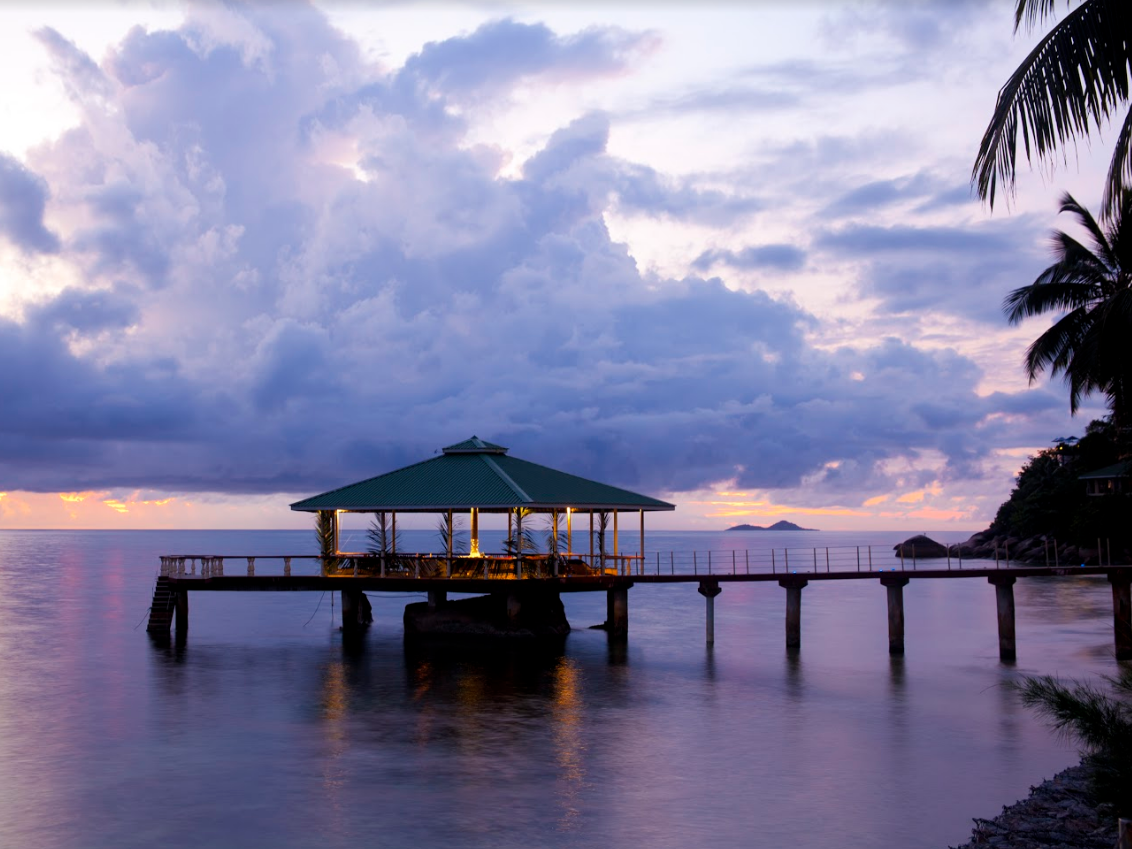 Coco de Mer Hotel & Black Parrot Suites 2