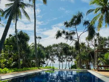 Coco Tangalla 2