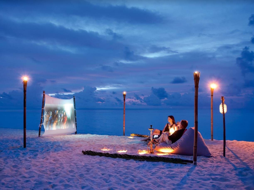 Constance Moofushi 13