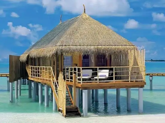 صورة: Constance Moofushi: Senior Water Villa