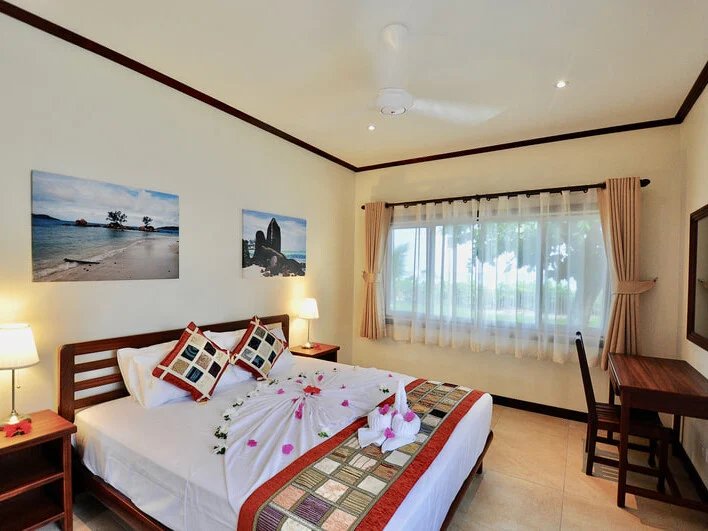 Cote d'Or Footprints 4