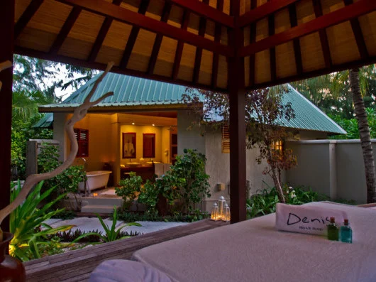 Denis Private Island 3