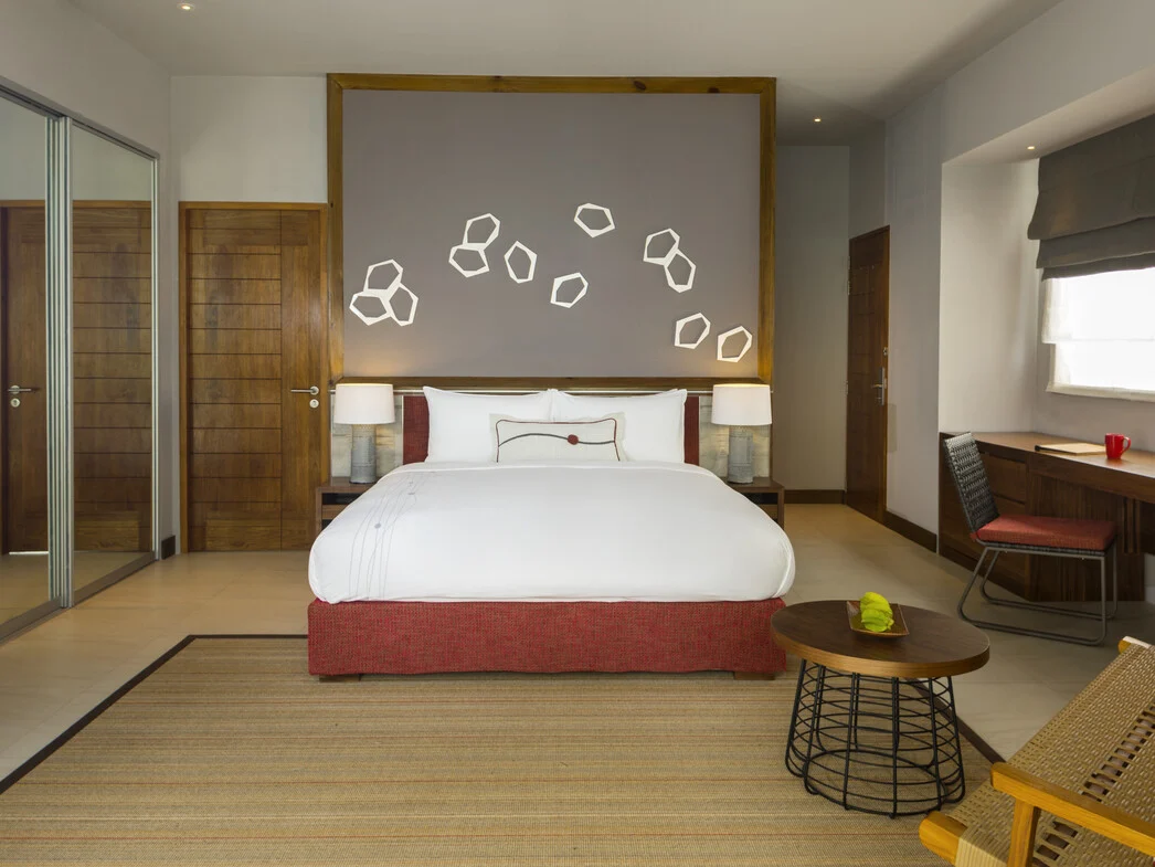 Deluxe Beach Bungalow