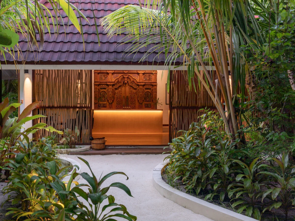 Dhigufaru Island Resort 1