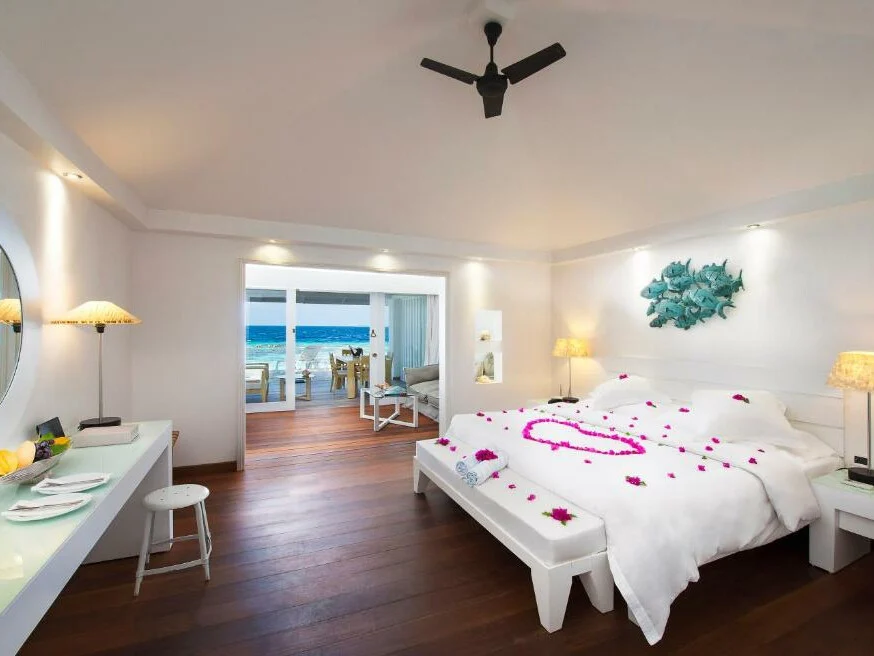 Diamonds Thudufushi 5