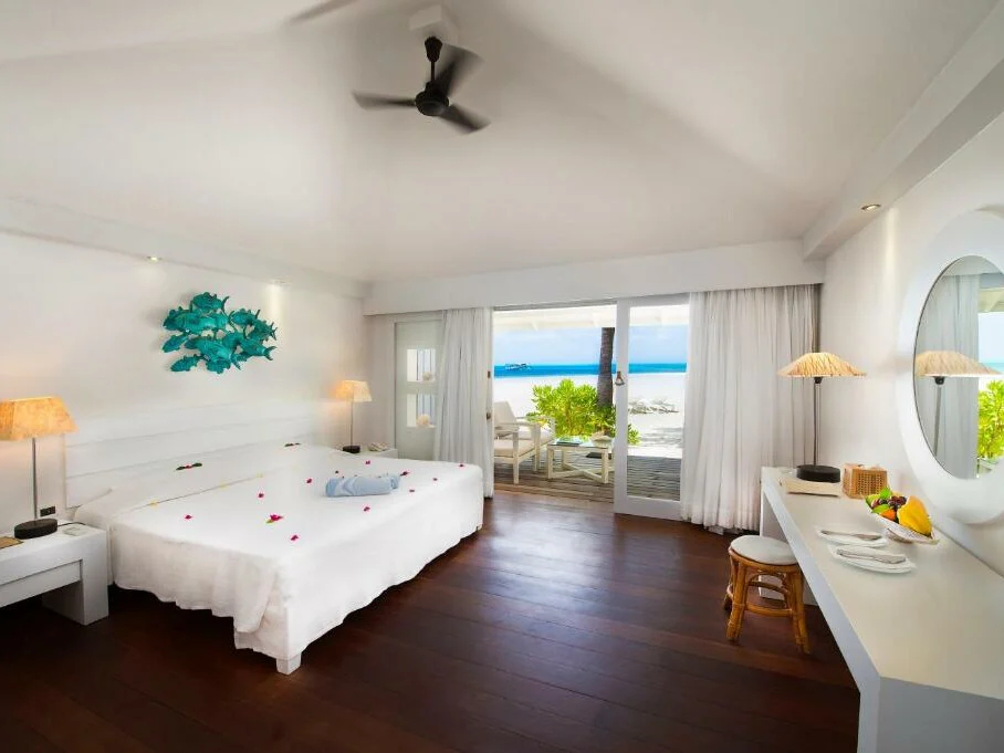 Diamonds Thudufushi