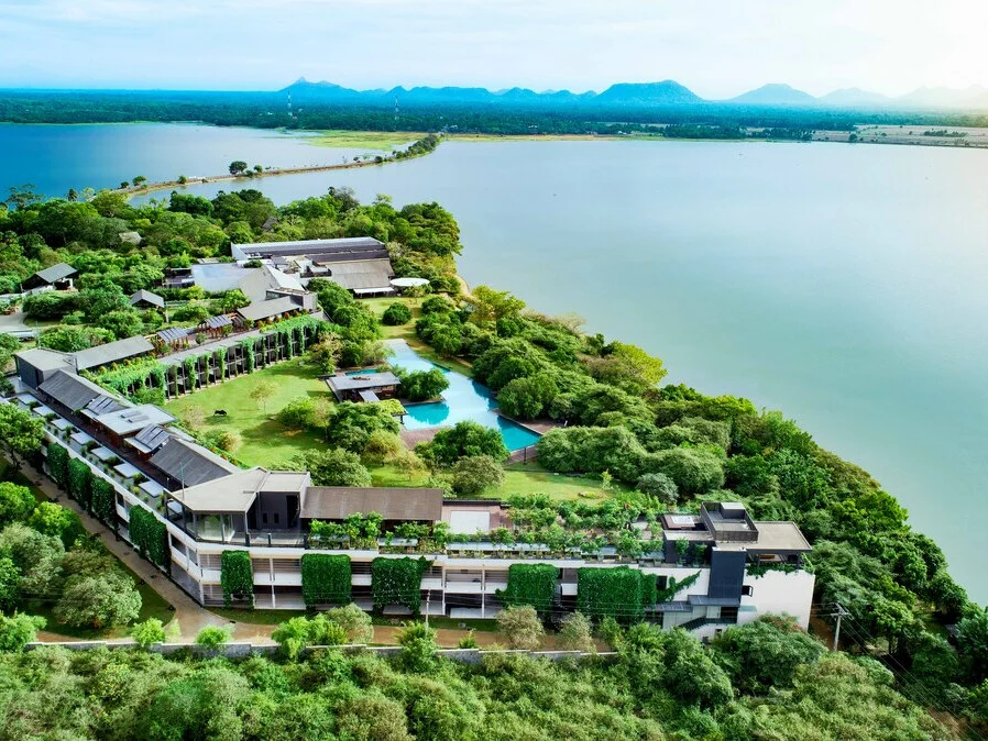 DoubleTree By Hilton Weerawila Rajawarna Resort 1