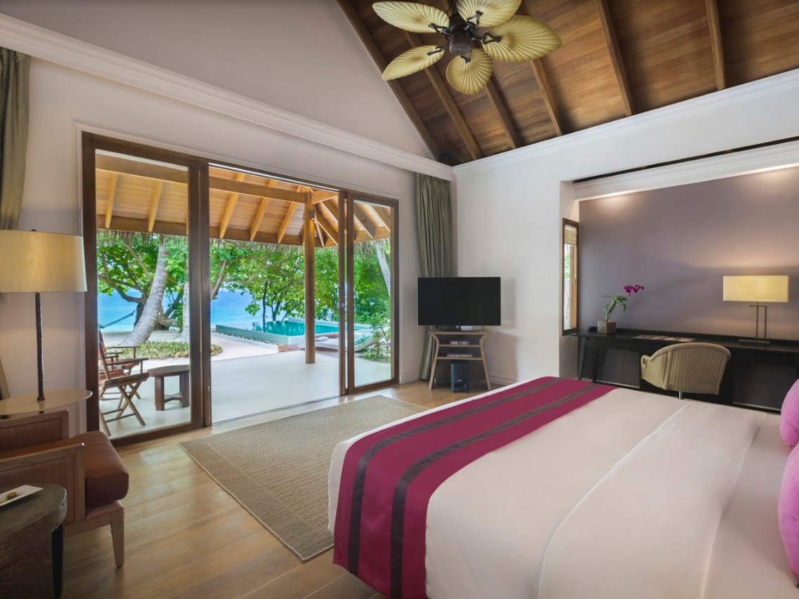 Dusit Thani Maldives 9
