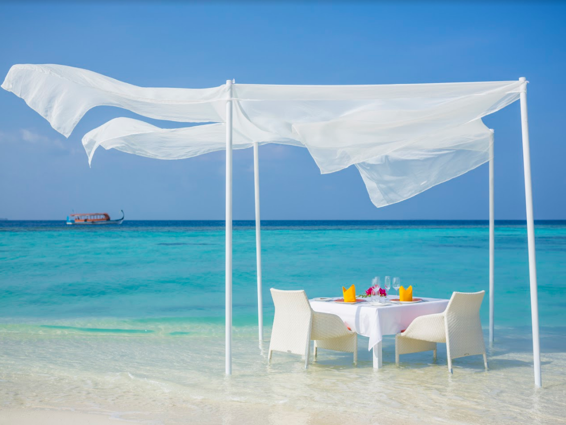 Dusit Thani Maldives 12